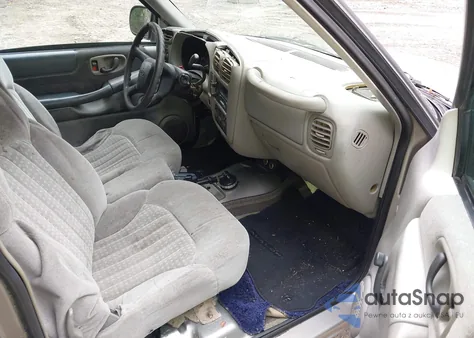 1999 Chevrolet S-10 Ls из США, поврежденный, VIN 1GCCS1948X8150811